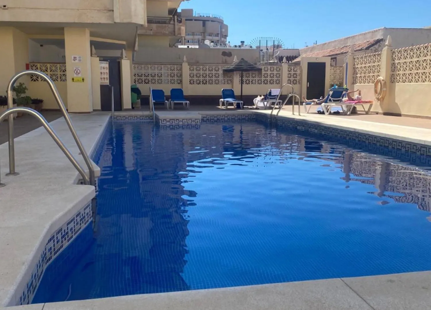 Seaside Haven: Central Fuengirola Apartment with Terrace Spain
